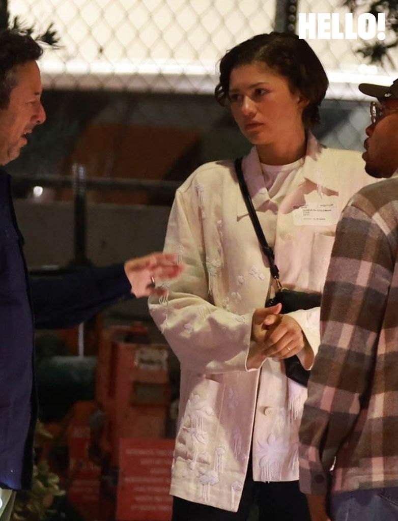 BGUK_3495074 - *PREMIUM-EXCLUSIVE* Beverly Hills, CA    Spider-Man actress Zendaya rocks a gold band and a cool new short hairstyle while she is spotted with film producer Josh Lieberman in Beverly Hills.

The Spider-Man actress kept things relaxed and understated, rocking a baggy white shacket layered over a simple top and paired with loose black trousers that gave off an easy, off-duty vibe. 

Zendaya was wearing what appeared to be a gold wedding band on her finger, instantly fueling speculation that she may have quietly tied the knot with her longtime partner and Spider-Man co-star Tom Holland.

The Emmy-winning star also debuted a cool new short haircut during the outing, her fresh, cropped style adding a chic edge to her casual look. 

Her latest sighting comes shortly after she made waves for her striking appearance alongside Robert Pattinson in a provocative shoot for Interview magazine, where Pattinson appeared almost unrecognizable in smeared lipstick and a matted blond wig.

Pictured: Zendaya

BACKGRID UK 18 FEBRUARY 2026