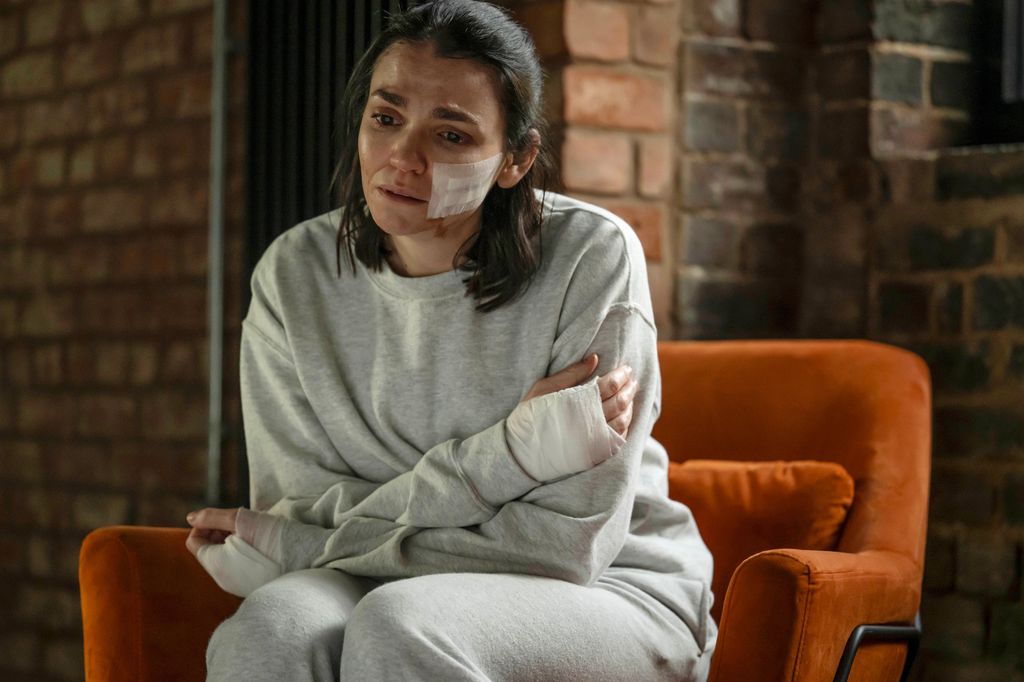 DI Kayla Baran (SELIN HIZLI)