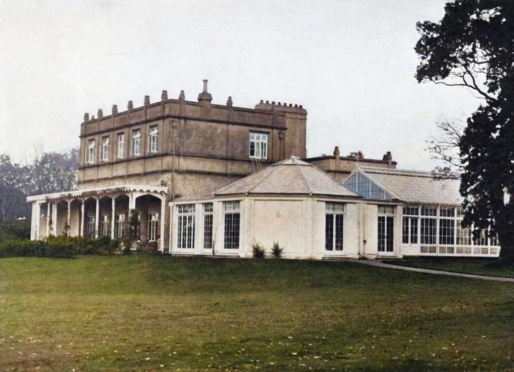 Royal Lodge pictured in the 1930s