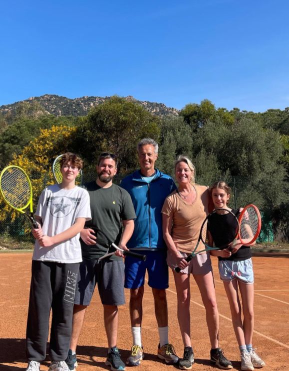 Tamzin Outhwaite with her children, boyfriend and a tennis instructor