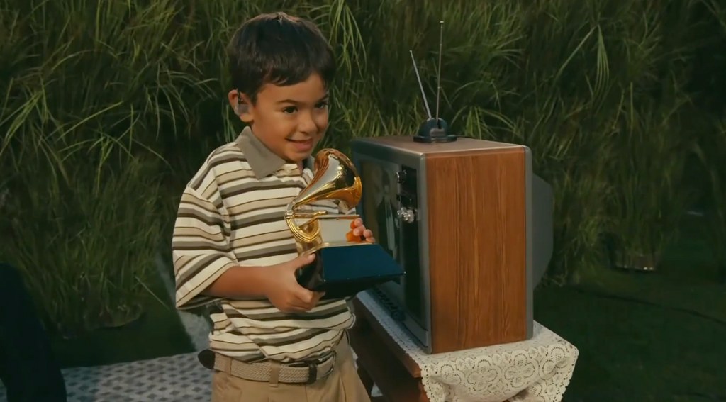 Lincoln fox super bowl 