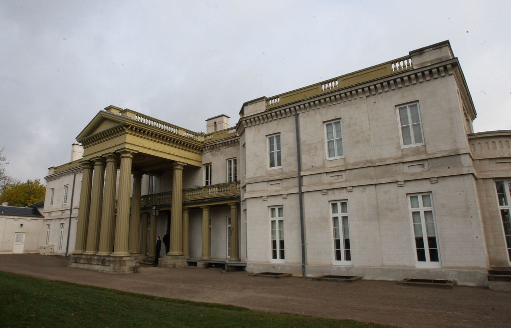 A general view of Dundurn Castle Camilla, Duchess of Cornwall's  ancestoral home on November 5, 2009 in Hamilton, Canada