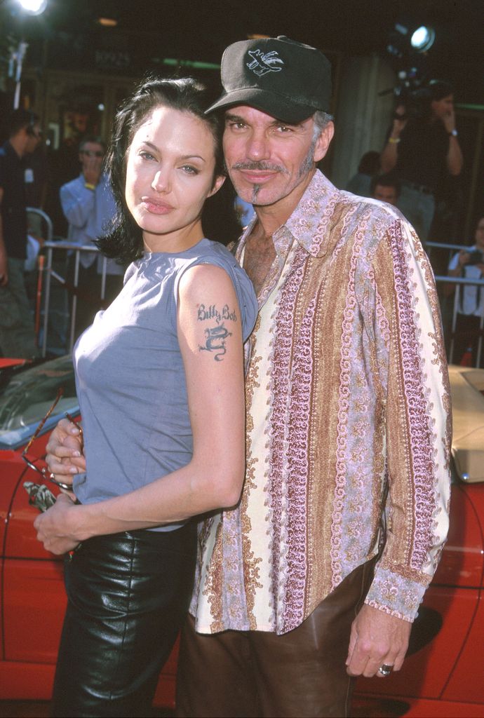 photo of billy bob thornton and angelina jolie on red carpet 