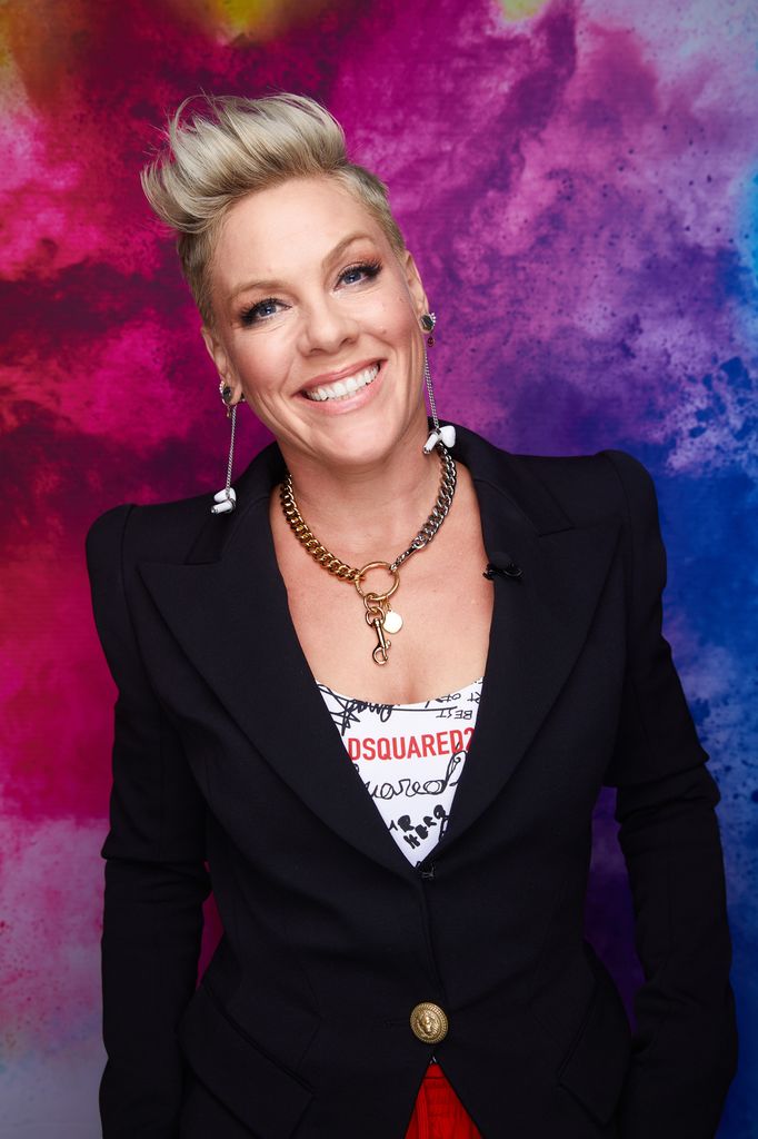 pink kelly clarkson show