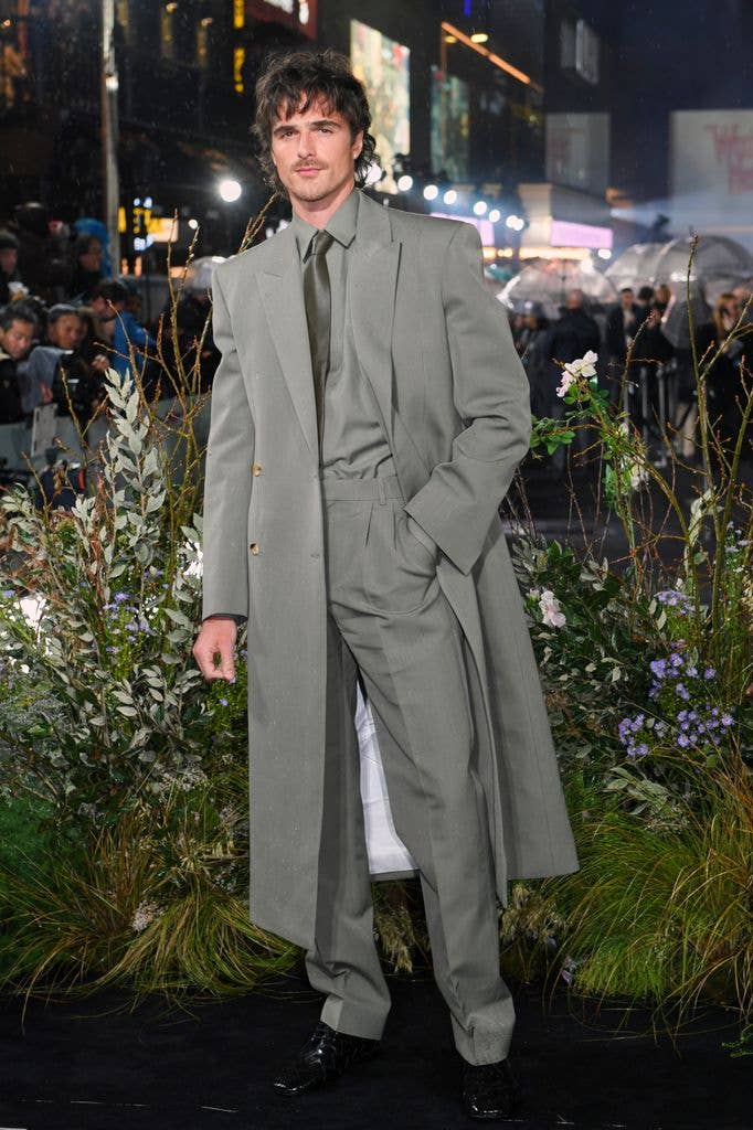 LONDON, ENGLAND - FEBRUARY 05: Jacob Elordi attends the UK Premiere of "Wuthering Heights" at Odeon Luxe Leicester Square on February 5, 2026 in London, England. (Photo by Dave Benett/WireImage)