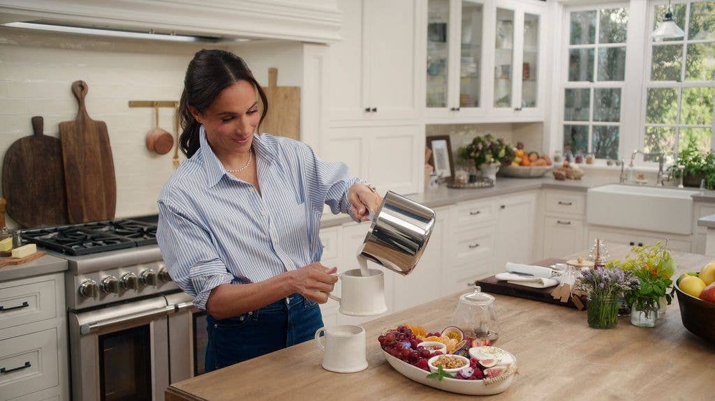 Meghan, Duchess of Sussex tennis necklace
