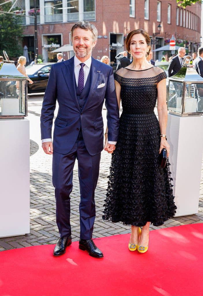 Frederik and Mary posed outside on red carpet