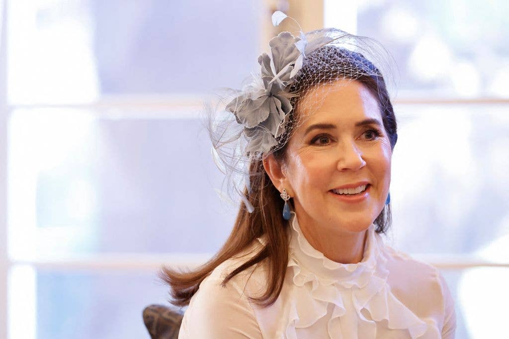 Queen Mary wore an extravagant headpiece to Government House in Canberra on 15 March 