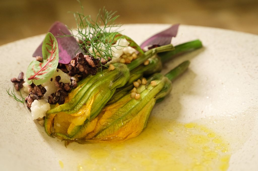 Saluwaki dish likuliku resort