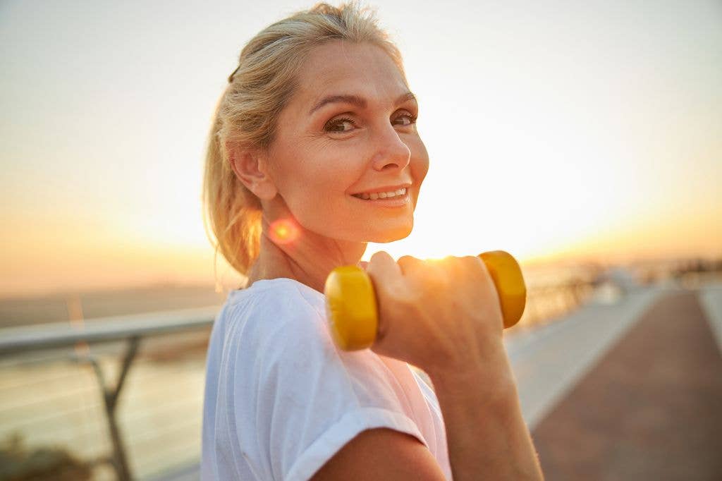 woman wearing a gym top