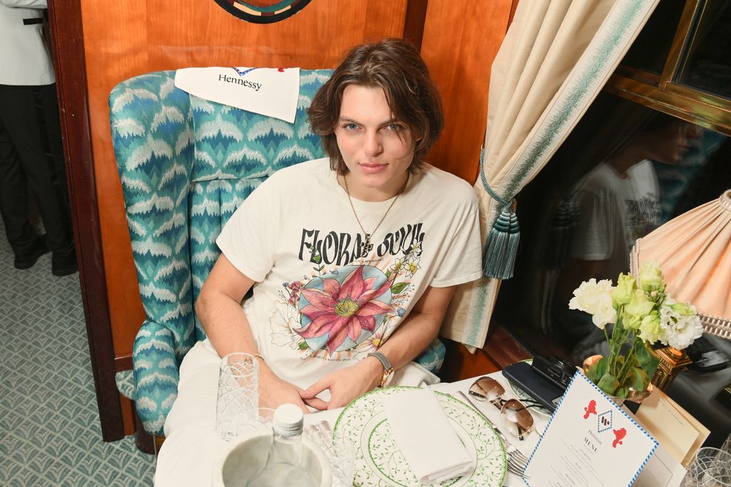 Elizabeth Hurley's son, Damian Hurley, was also on the train