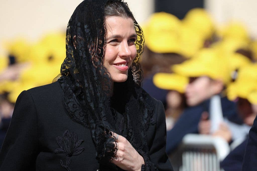 Her dramatic black veil was the star of the show 