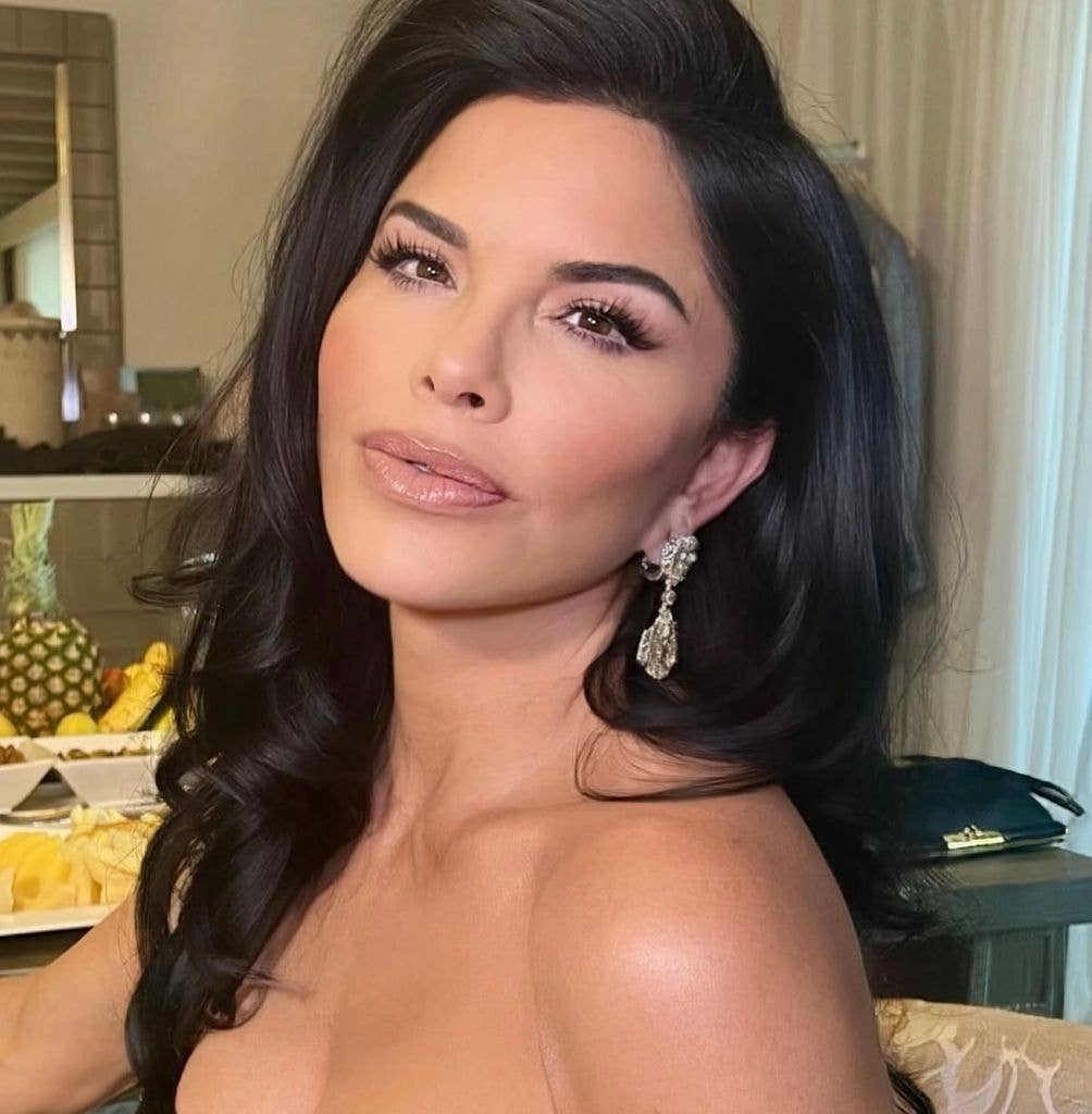 Lauren Sanchez skin care secret according to her makeup artist Buster Knight