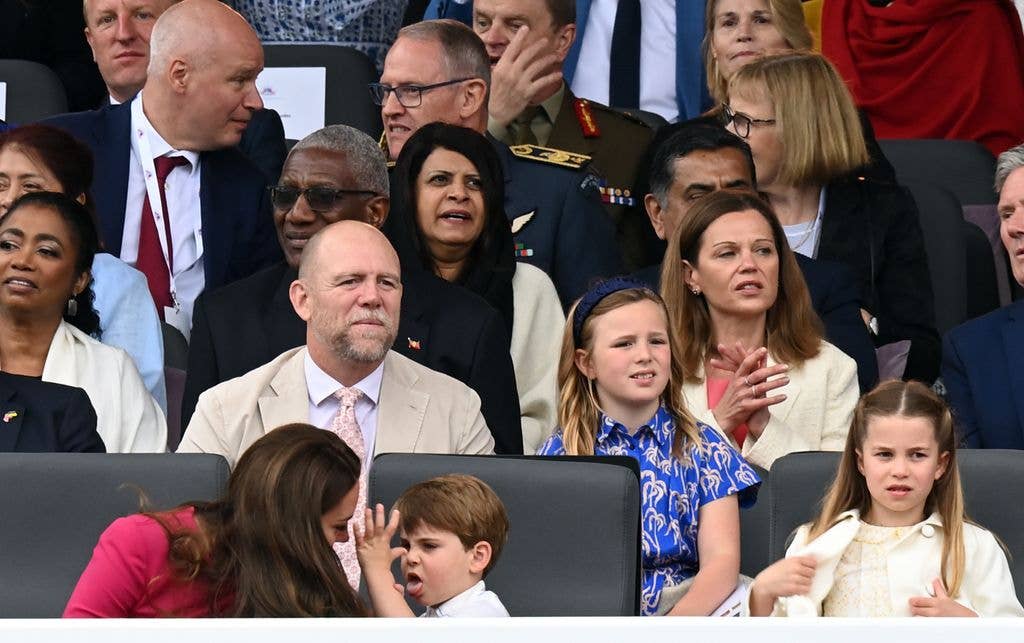 royal family watching pageant