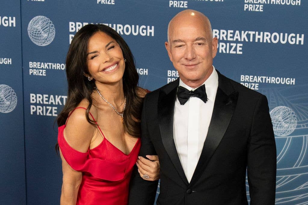 jeff bezos lauren sanchez