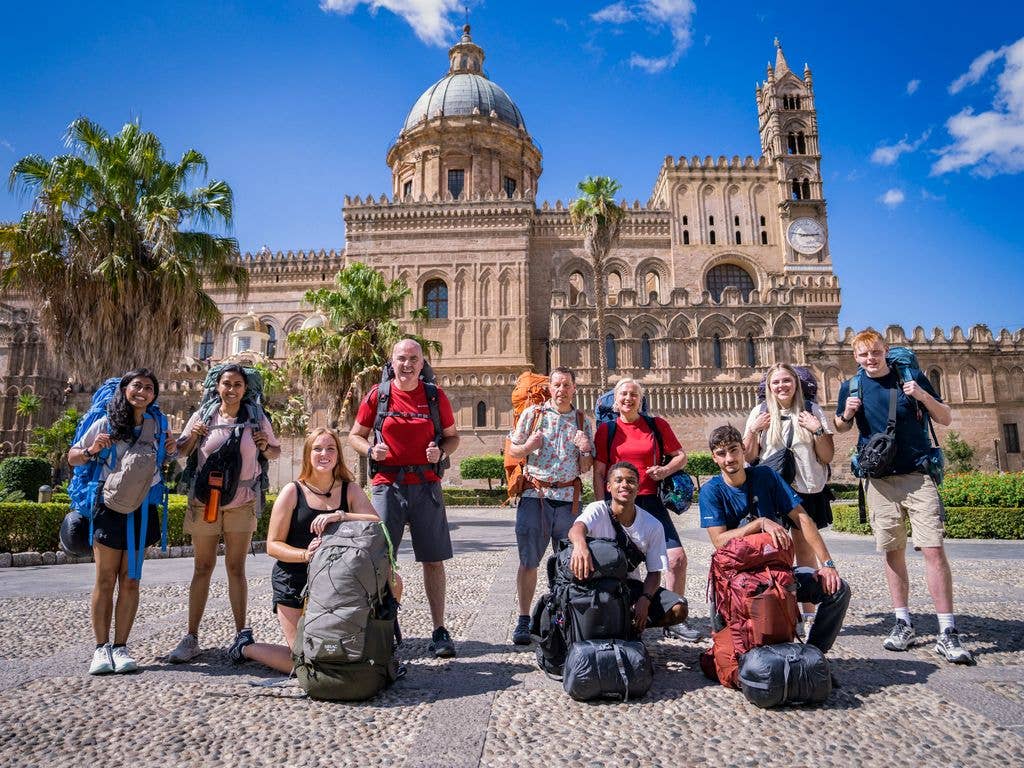 Roshni;Puja;Molly;Andrew;Mark;Jo;Margo;Kush;Katie;Harrison