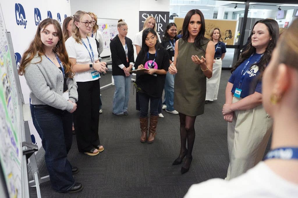 The weekend will operate under a strict âno phones, no recordingâ policy during Meghanâs interview session