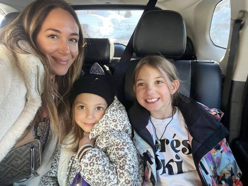 Haylie Duff takes a selfie with daughters