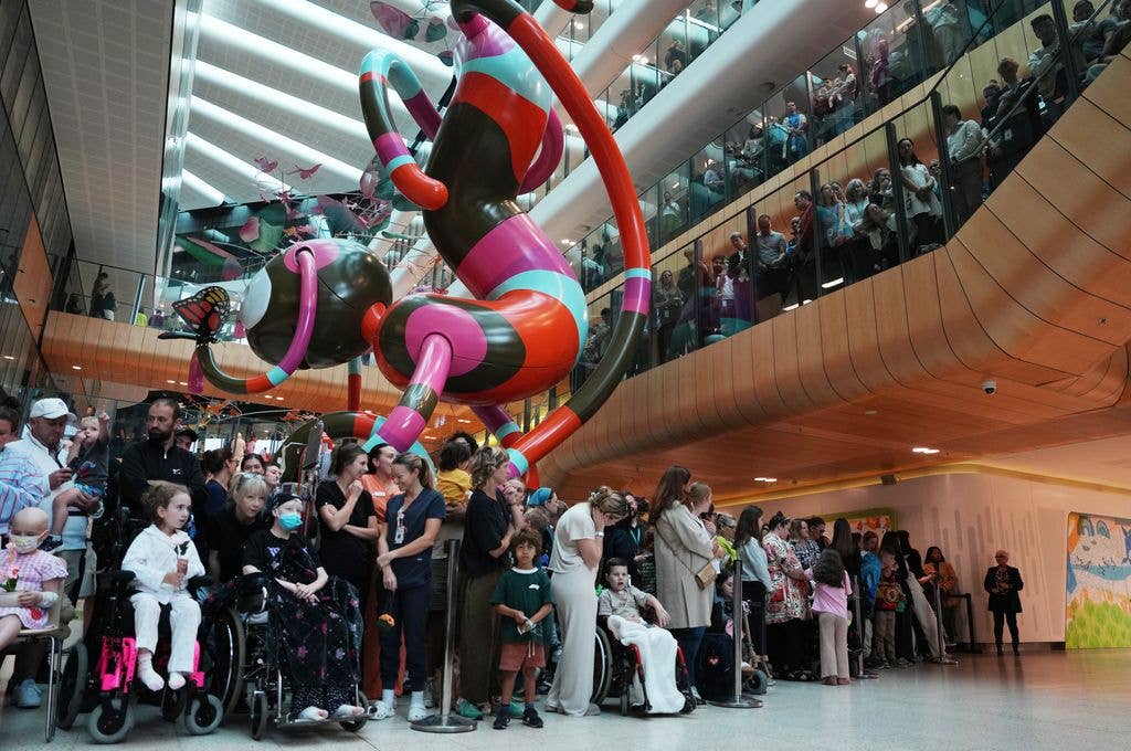 meghan markle prince harry melbourne hospital