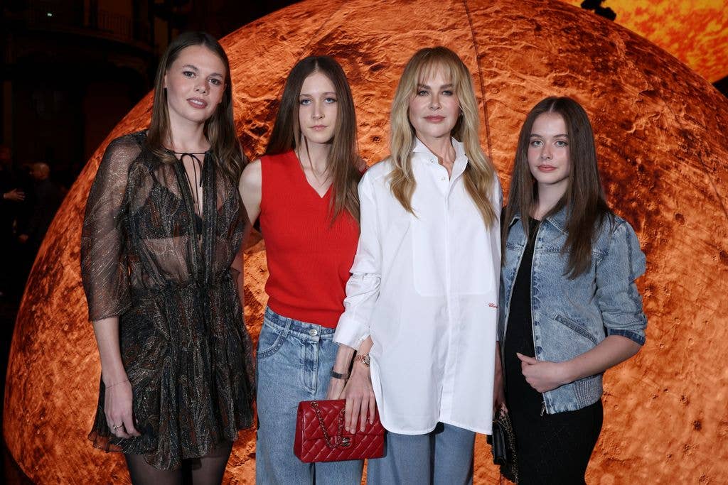 guest, Sunday Rose Kidman Urban, Nicole Kidman and Faith Margaret Kidman-Urban attend the Chanel Womenswear Spring/Summer 2026 show as part of Paris Fashion Week on October 06, 2025 in Paris, France