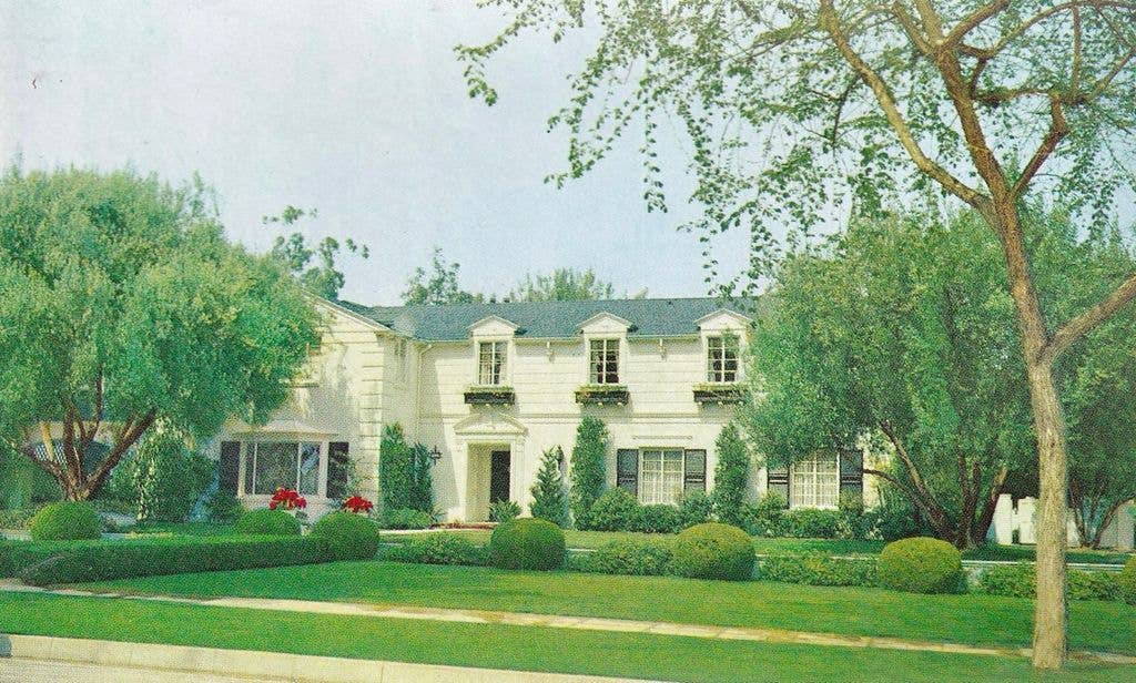 Vintage postcard picture of Lucille Ball's house in 1951.