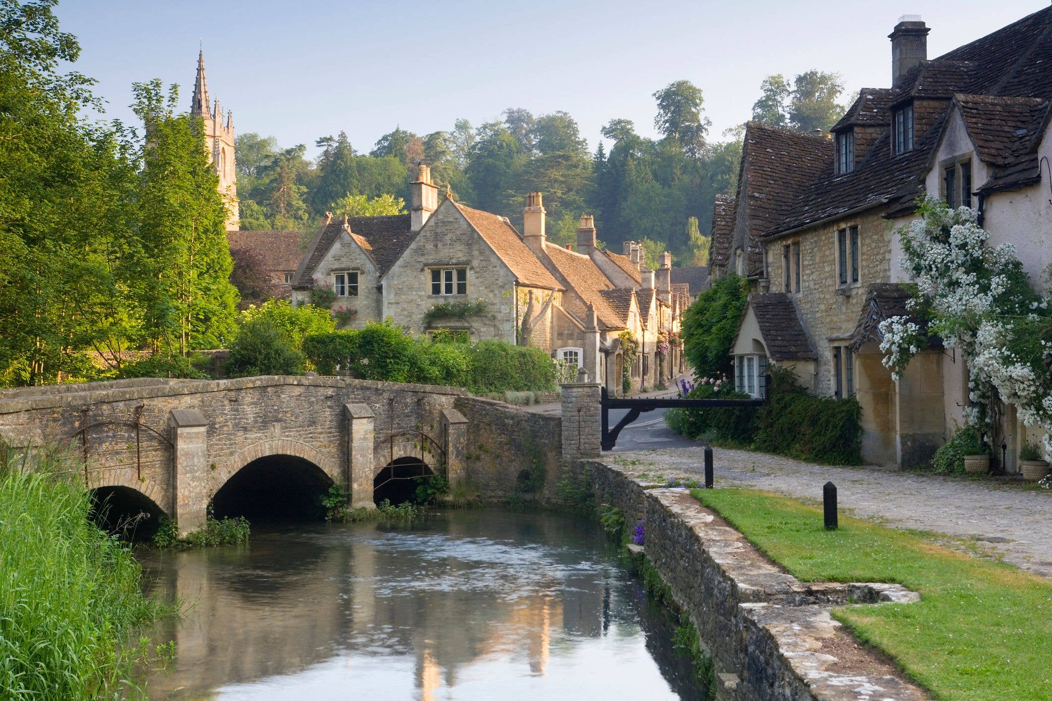 Explore the honey-hewed towns of the Cotswolds
