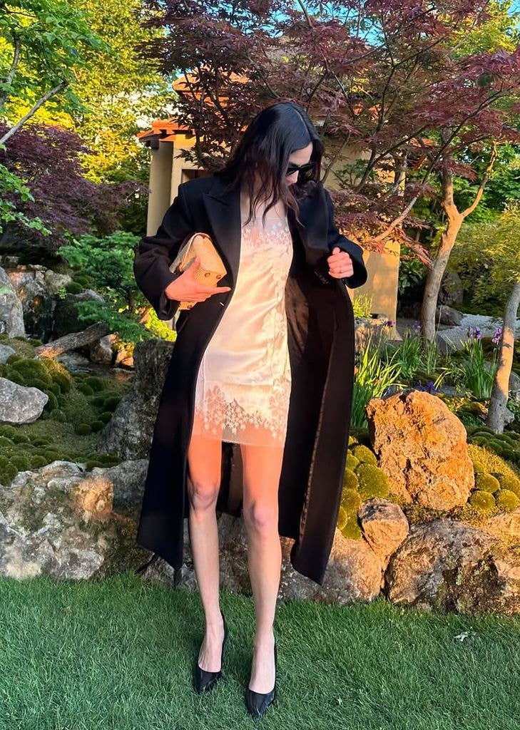 Alexa Chung Chelsea Flower Show
