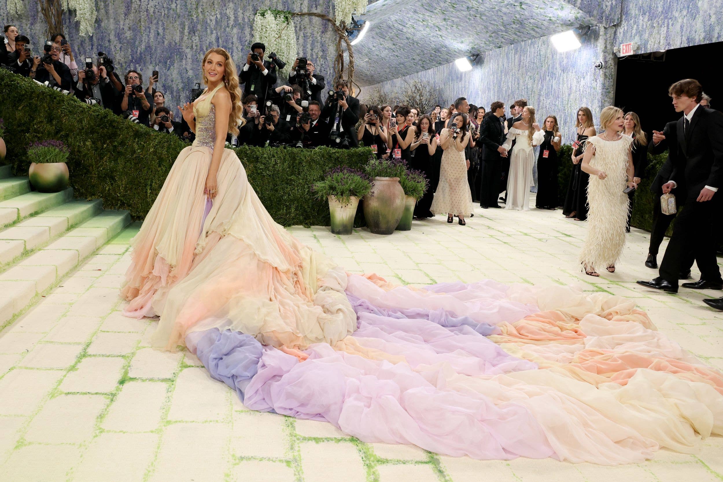 blake lively versace met gala