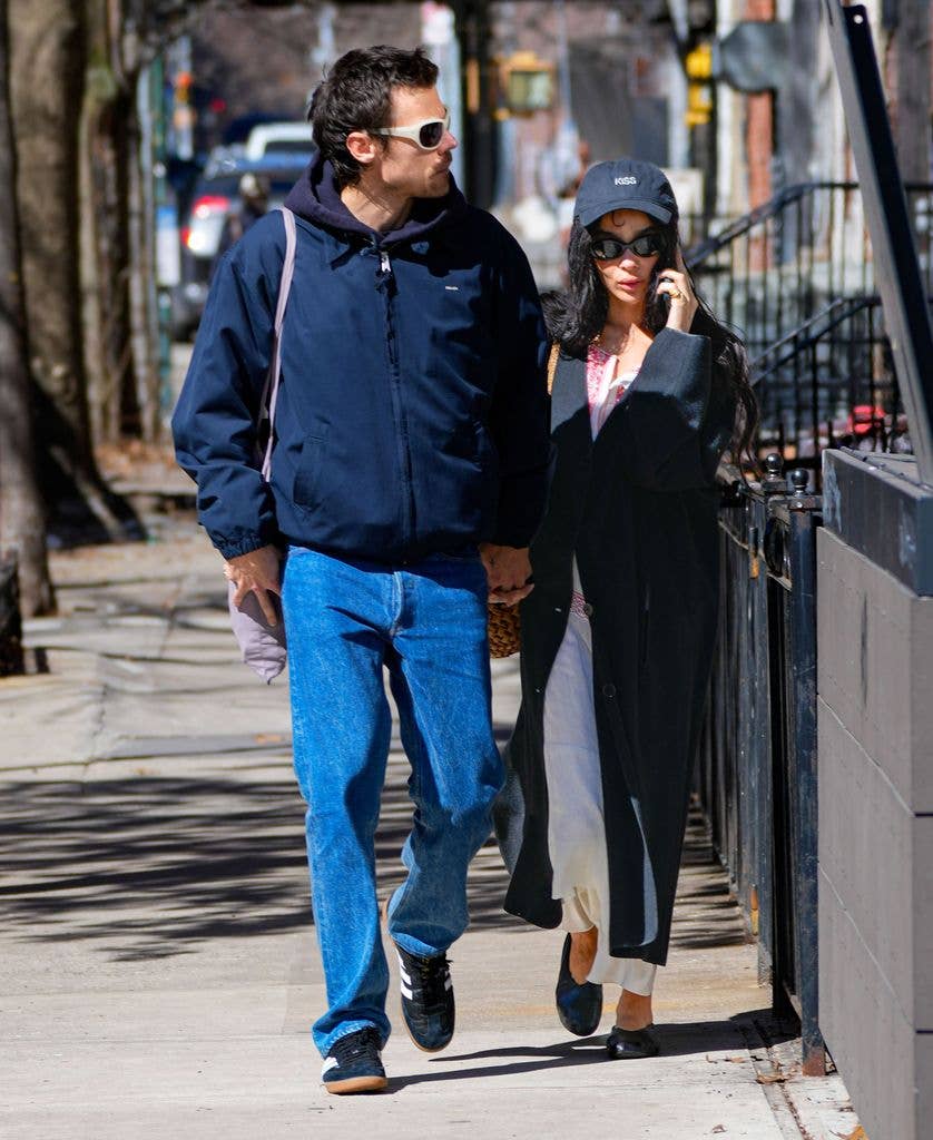photo of harry styles and zoe kravitz holding hands walking in nyc