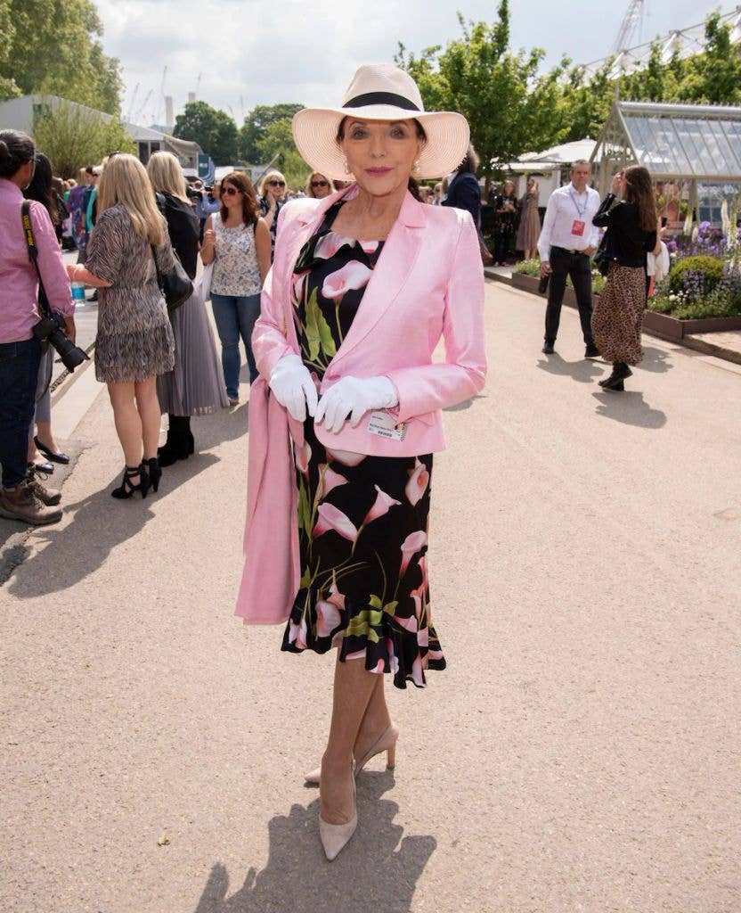 Joan Collins Chelsea Flower Show