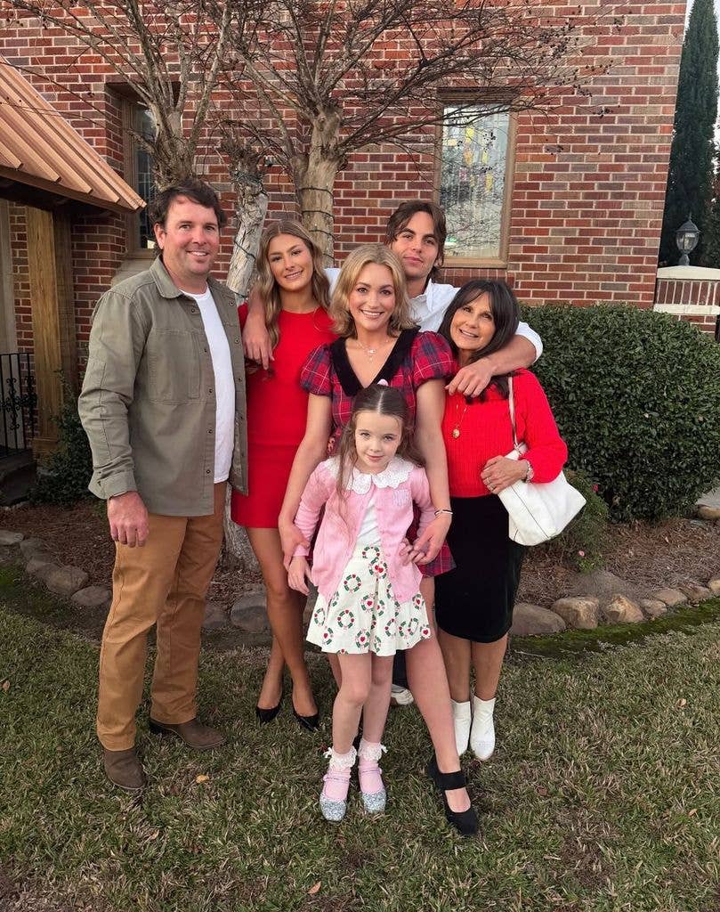 Jamie Lynn posted festive photos of her family and nephew Sean Preston