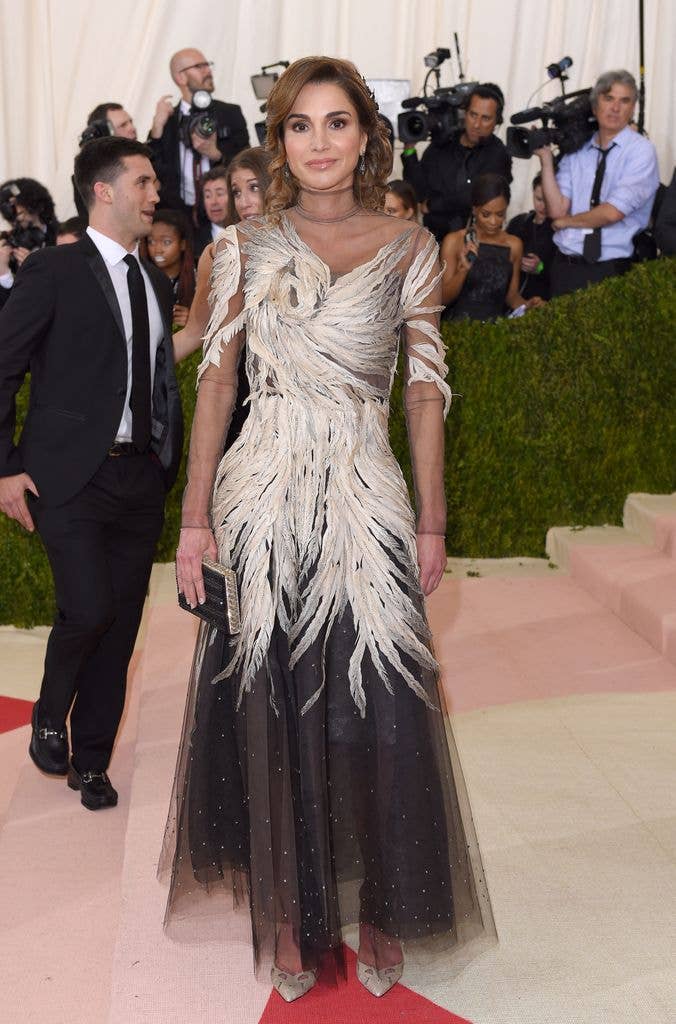 Queen Rania of Jordan stunned in a Valentino design at the 2016 Met Gala in New York City.

