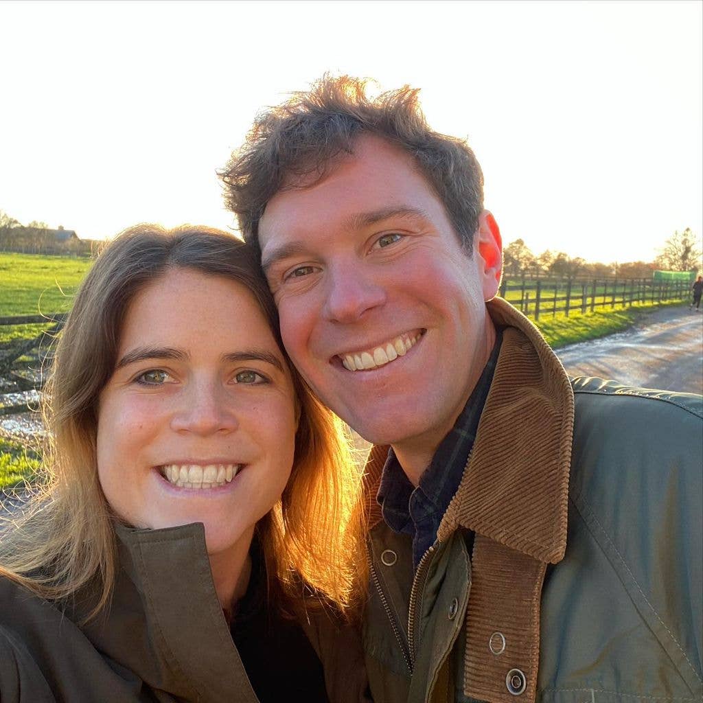 couple taking selfie on country walk