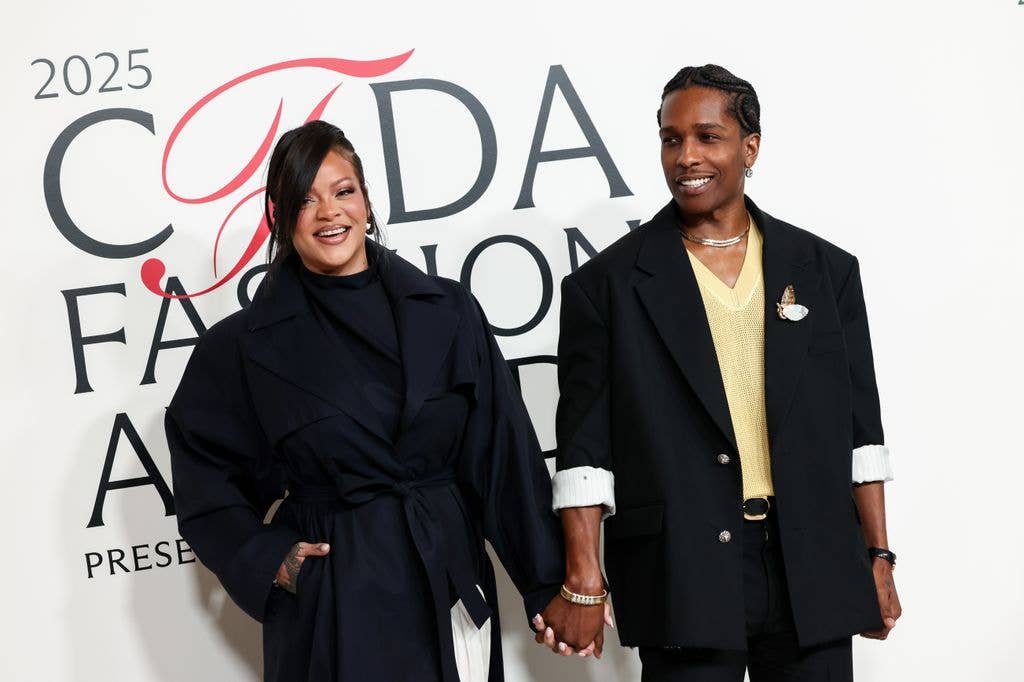 rihanna asap rocky hand holding
