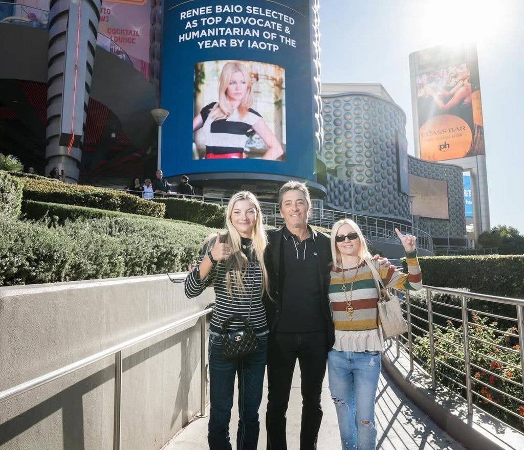 Scott Baio with his wife and daughter 