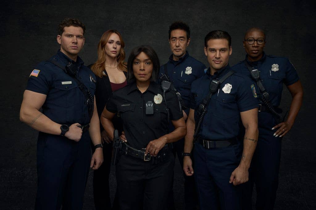 Oliver Stark as Buck, Jennifer Love Hewitt as Maddie, Angela Bassett as Athena, Kenneth Choi as Chimney, Ryan Guzman as Eddie, and Aisha Hinds as Hen in 9-1-1