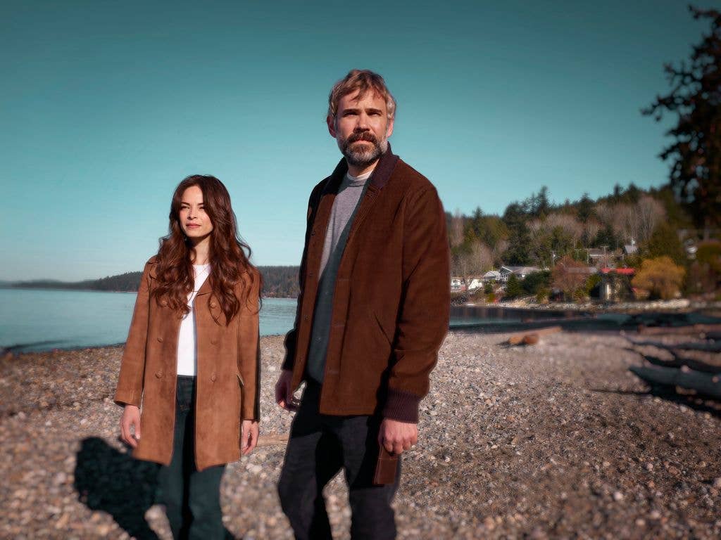 Kristin Kreuk and Rossif Sutherland. ©2025 Fox Media LLC. CR: James Dimmock/ FOX.