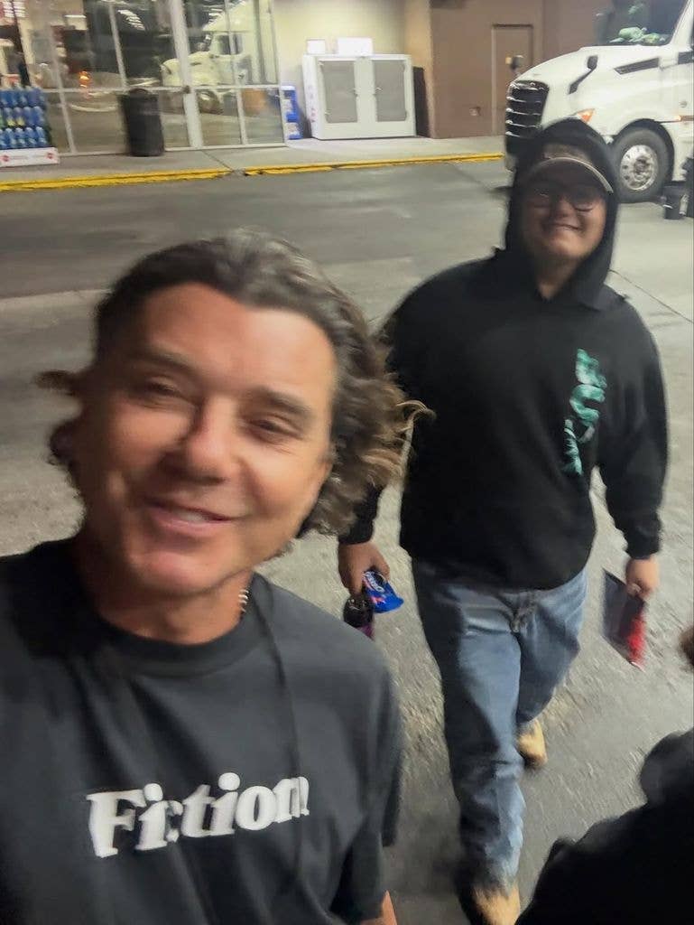 Gavin Rossdale with son Zuma during his tour 