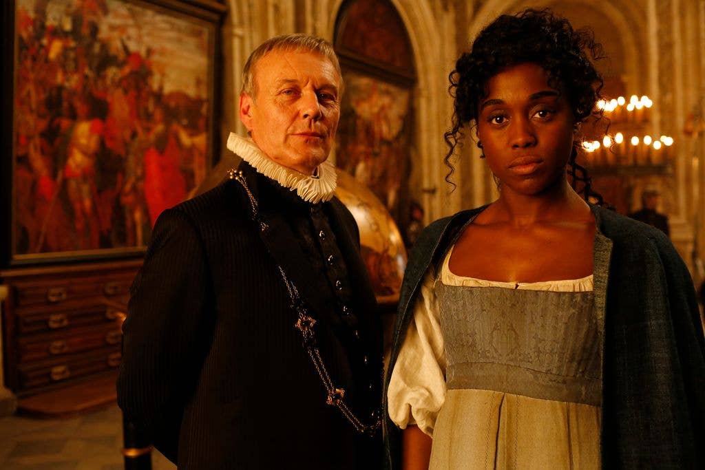 ANTHONY STEWART HEAD, LASHANA LYNCH IN STILL FOR STILL STAR-CROSSED 