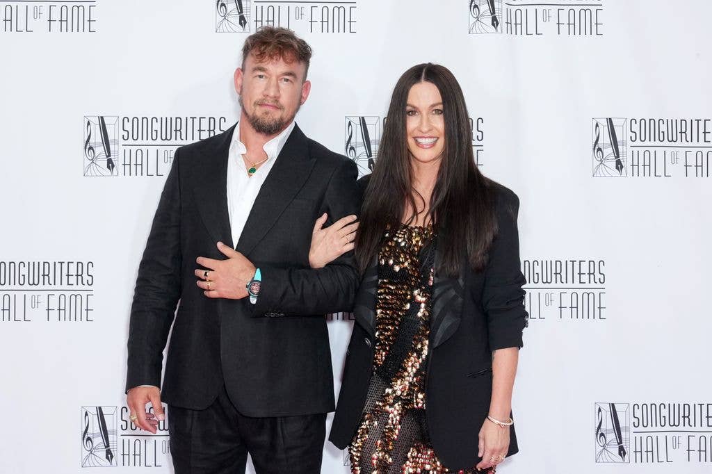 alanis morissette husband mario treadway