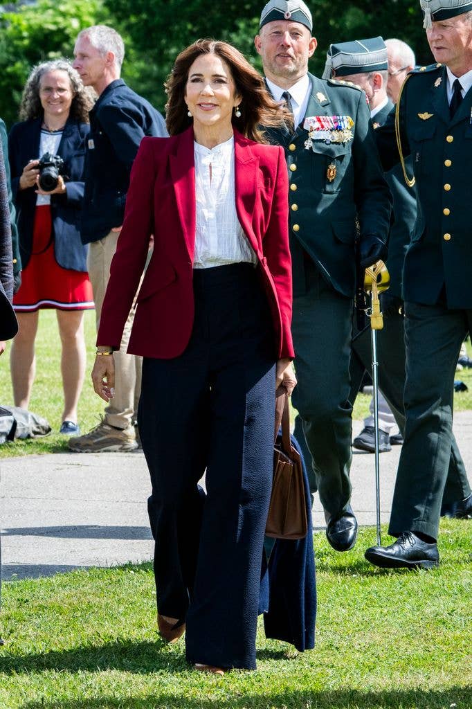 Queen Mary looked very stylish in a red blazer