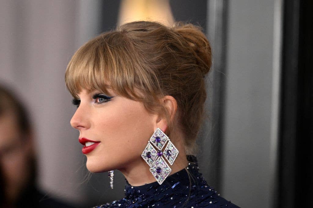 Taylor Swift arrives for the 65th Annual Grammy Awards at the Crypto.com Arena in Los Angeles on February 5, 2023