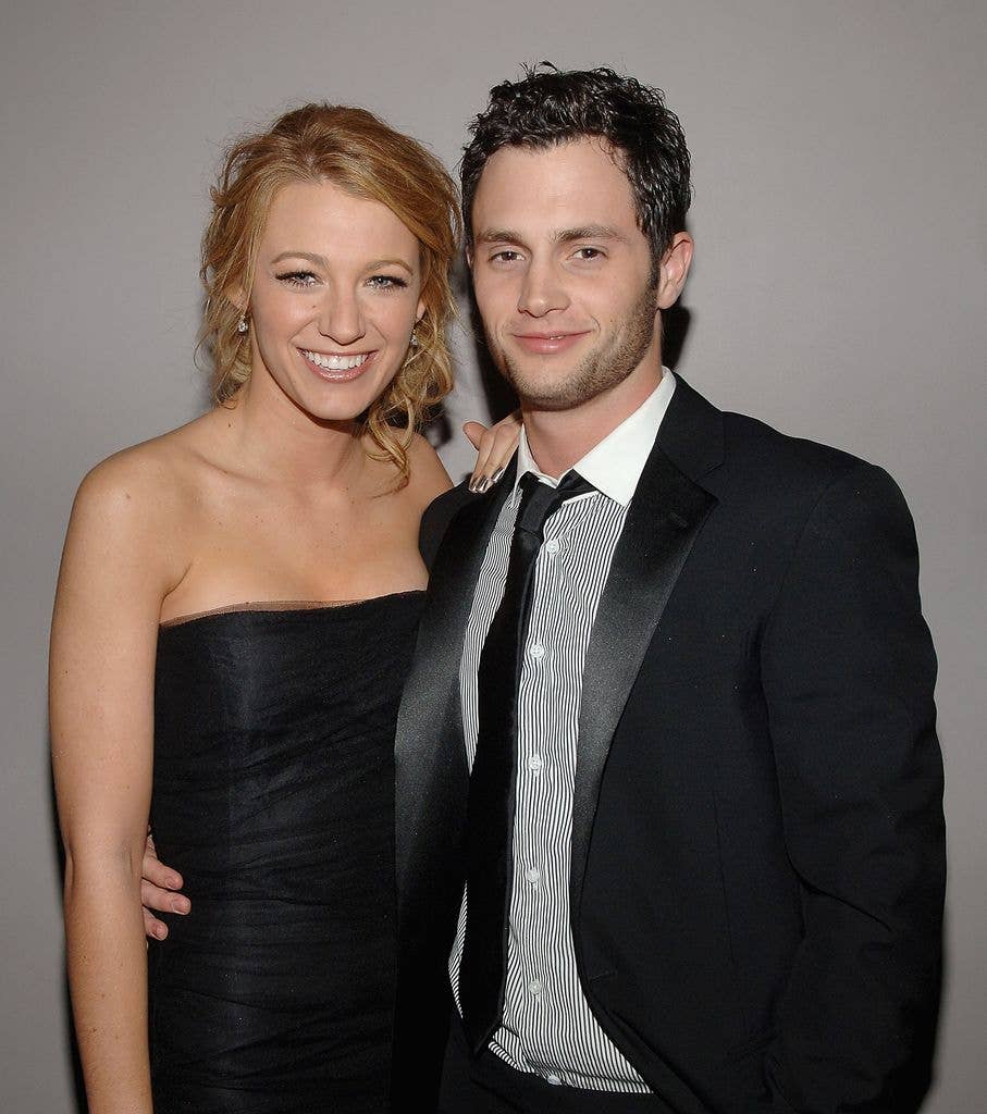 photo of blake lively and penn badgley