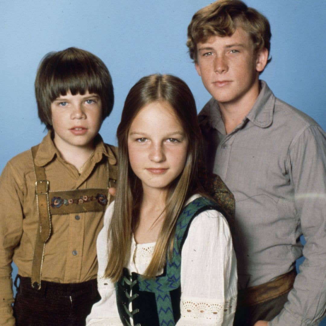 Eric Olson, Helen Hunt, Willie Aames promotional photo for the ABC tv series 'Swiss Family Robinson'.