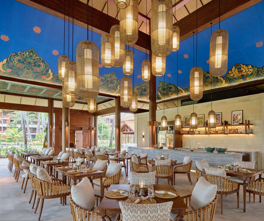 Arum, the Indonesian restaurant where traditional performances accompany dinner service beneath glowing lanterns