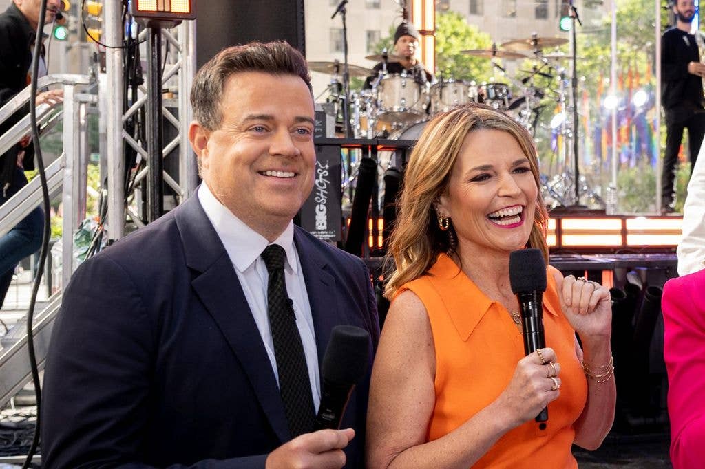 Carson Daly, Savannah Guthrie stand outside Today Show studio