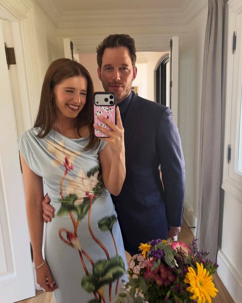 katherine schwarzenegger chris pratt selfie