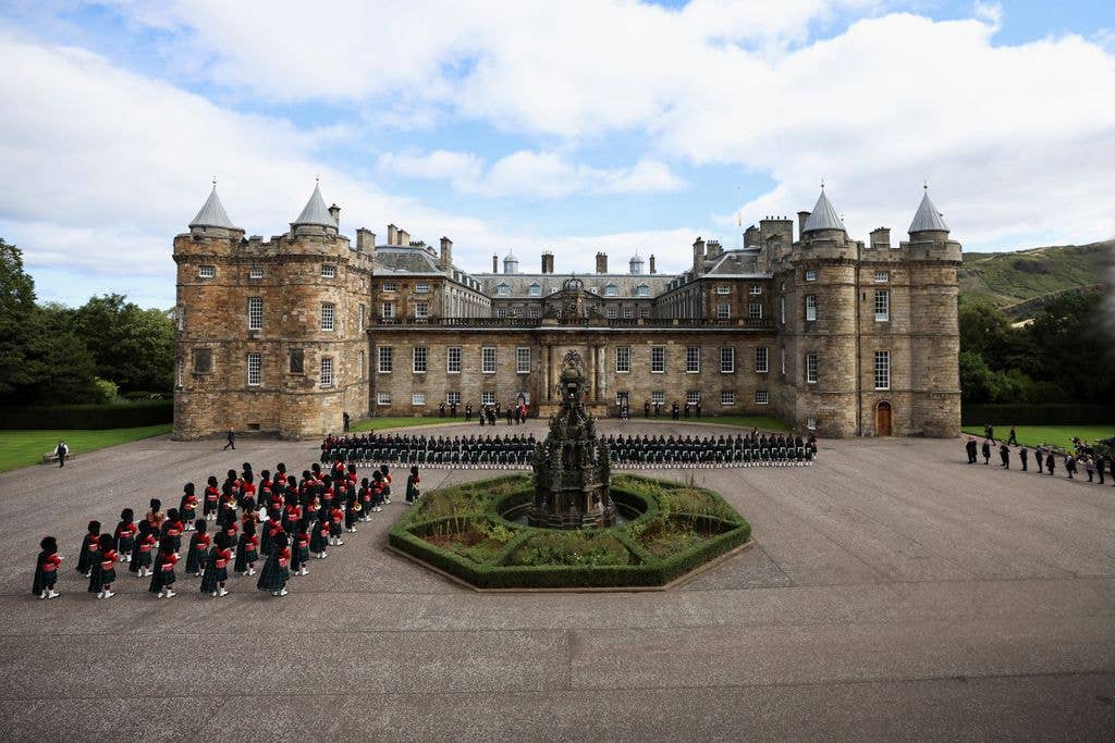 A general view of the honour guard outside the Palace of Holyroodhouse