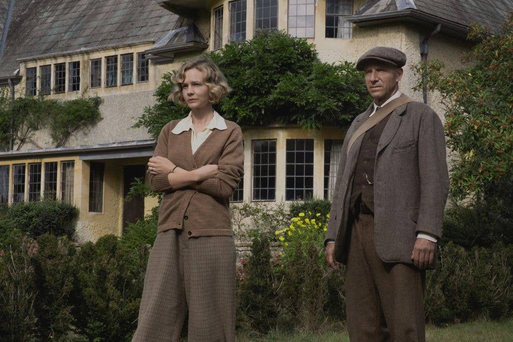Carey Mulligan and Ralph Fiennes in a still from The Dig
