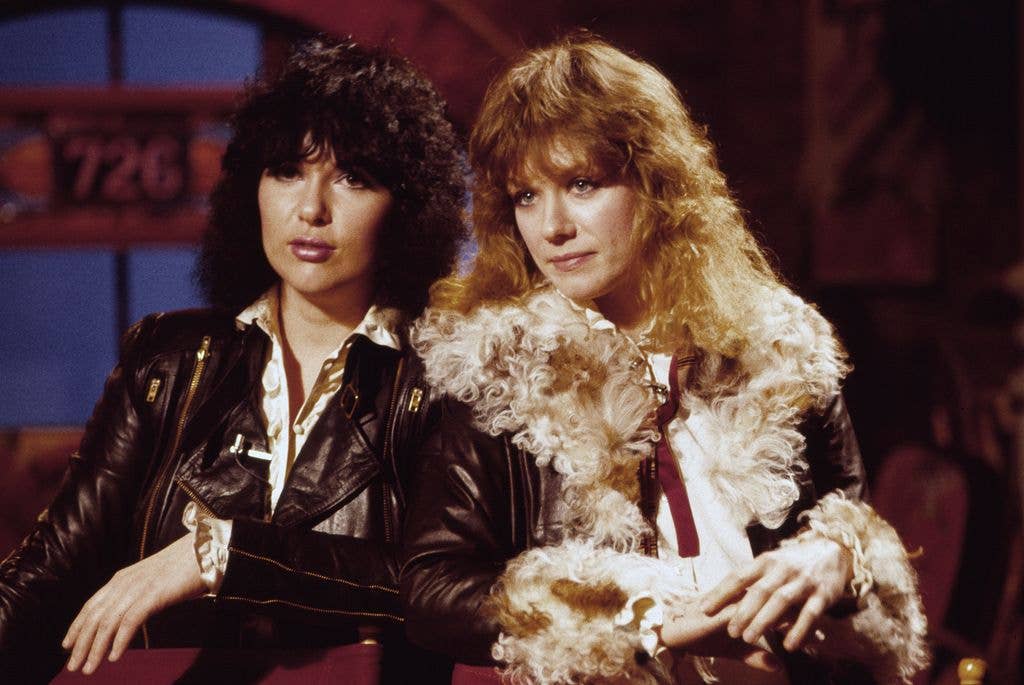 Ann with sister Nancy in 1982